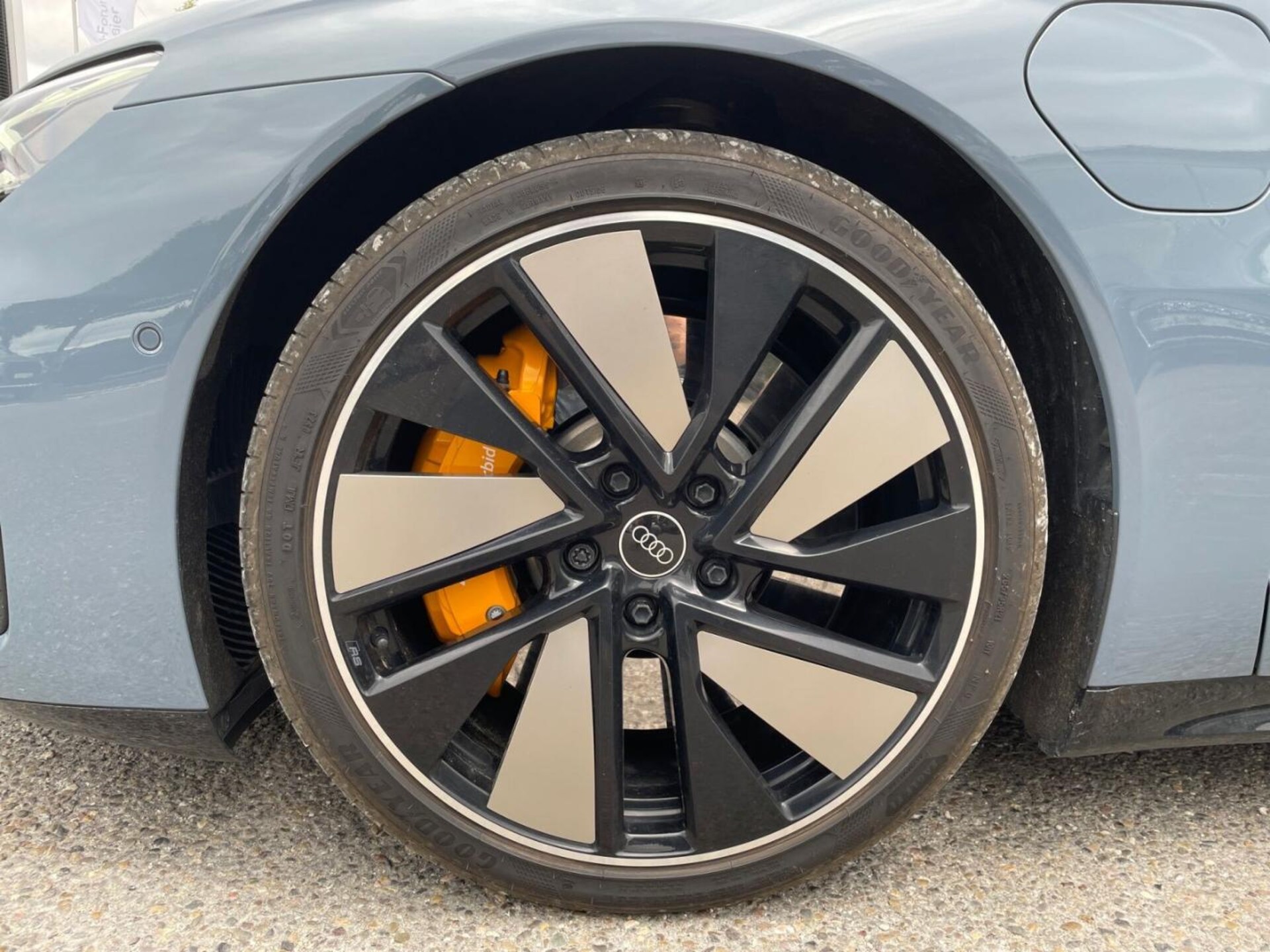 Audi e-tron GT quattro