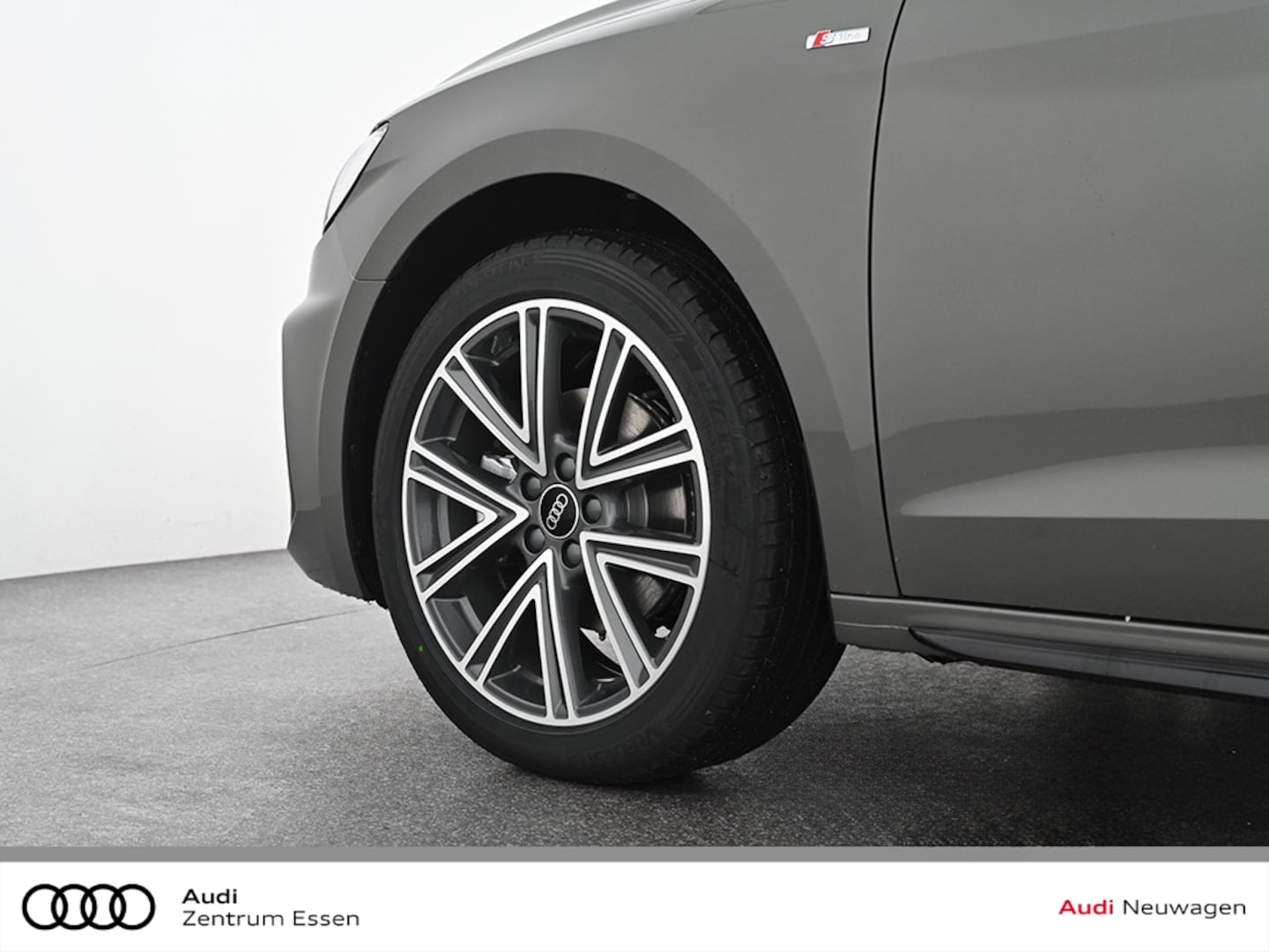 Bild über Audi A1 Sportback S line 30 TFSI S tronic - für weitere Informationen kontaktieren Sie den Audi Partner