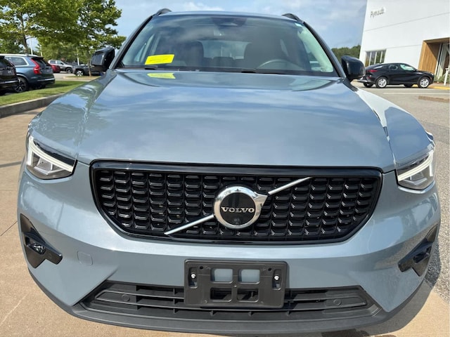 2023 Volvo XC40