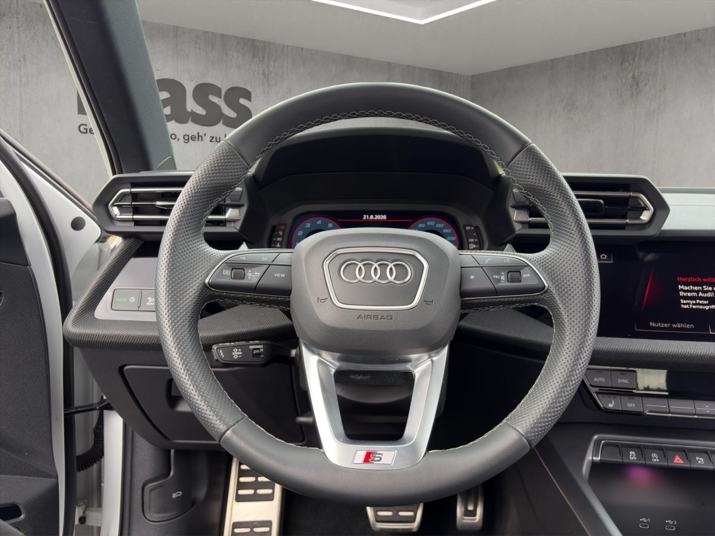 Bild über Audi A3 Sportback S line 35 TFSI S tronic - für weitere Informationen kontaktieren Sie den Audi Partner