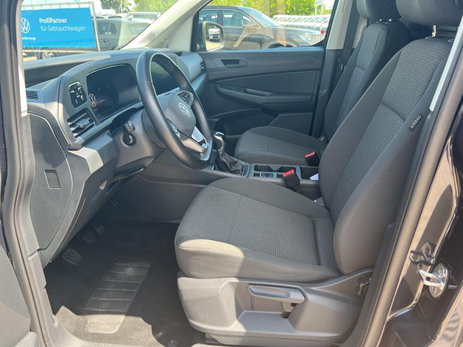 Volkswagen Caddy Maxi Cargo – Bild 9