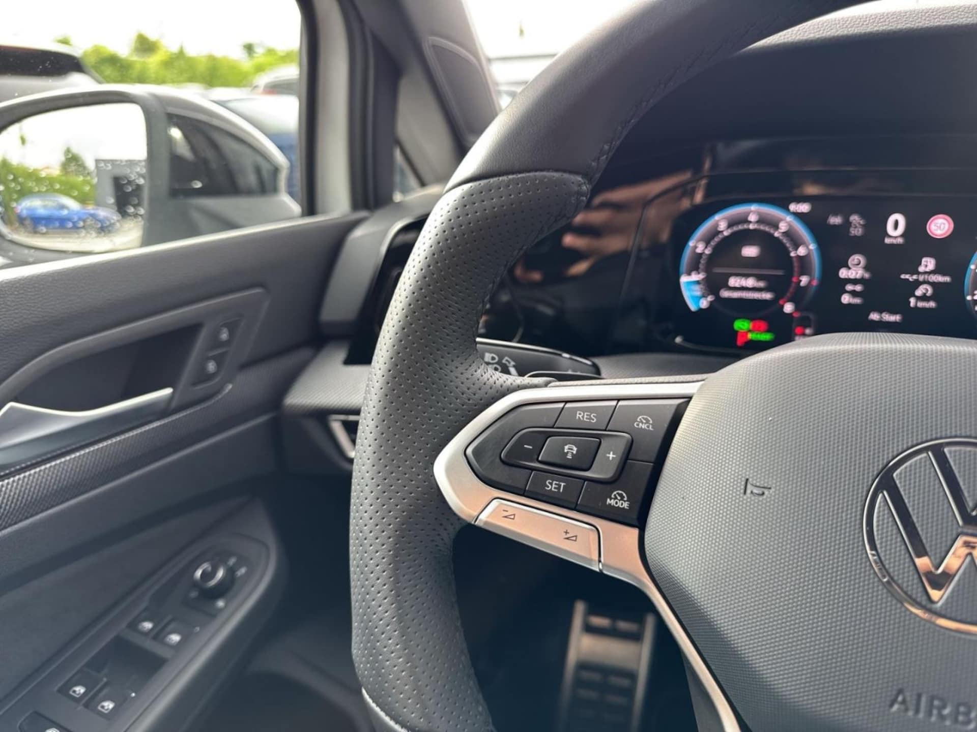 Volkswagen Golf Variant R-Line