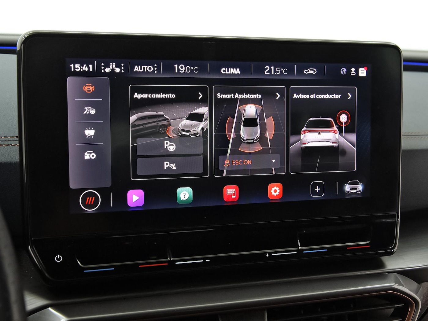 CUPRA Leon Sportstourer 2.0 TSI DSG 221 kW (300 CV) — photo 26