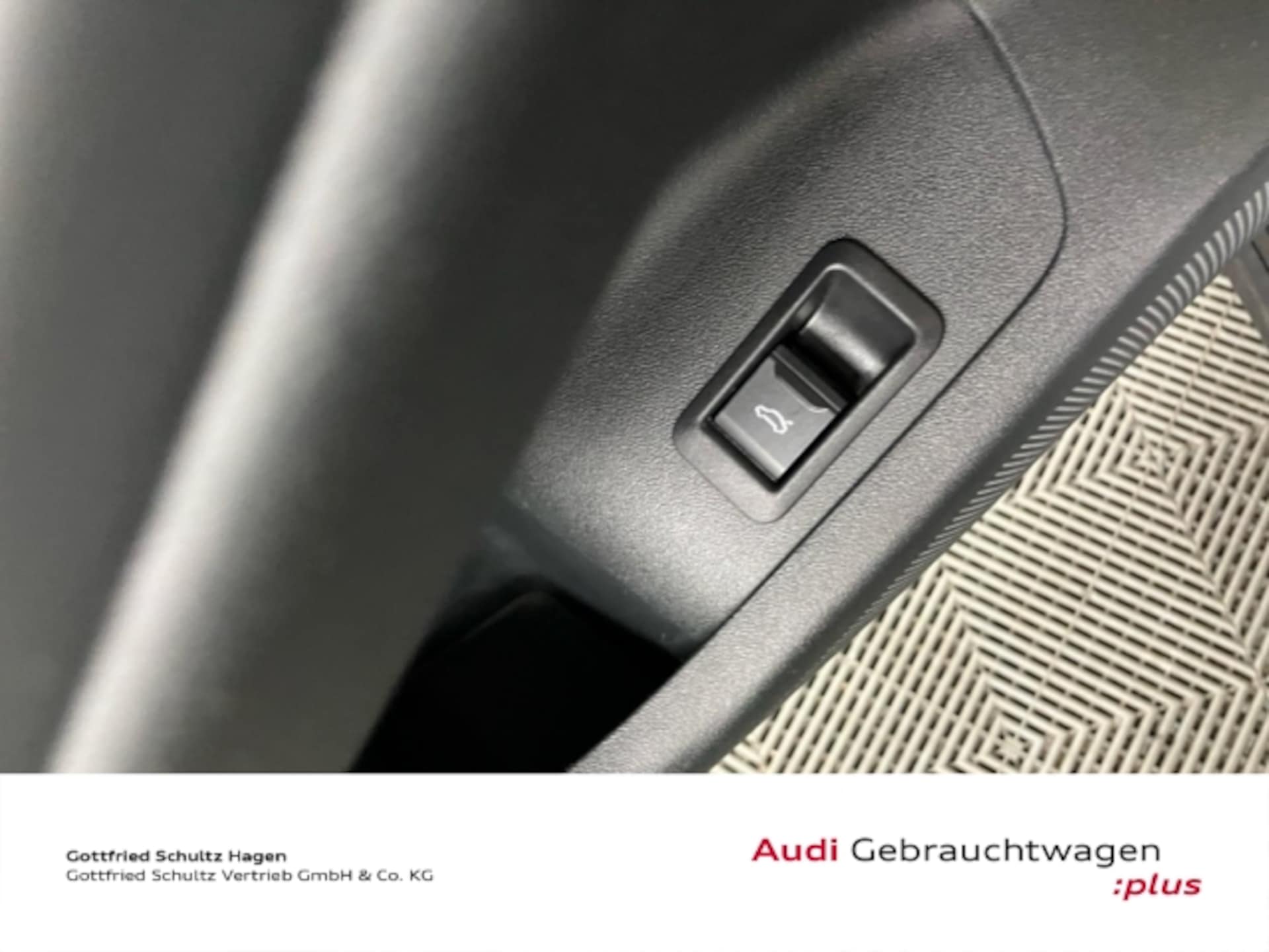 Audi Q6 SUV e-tron