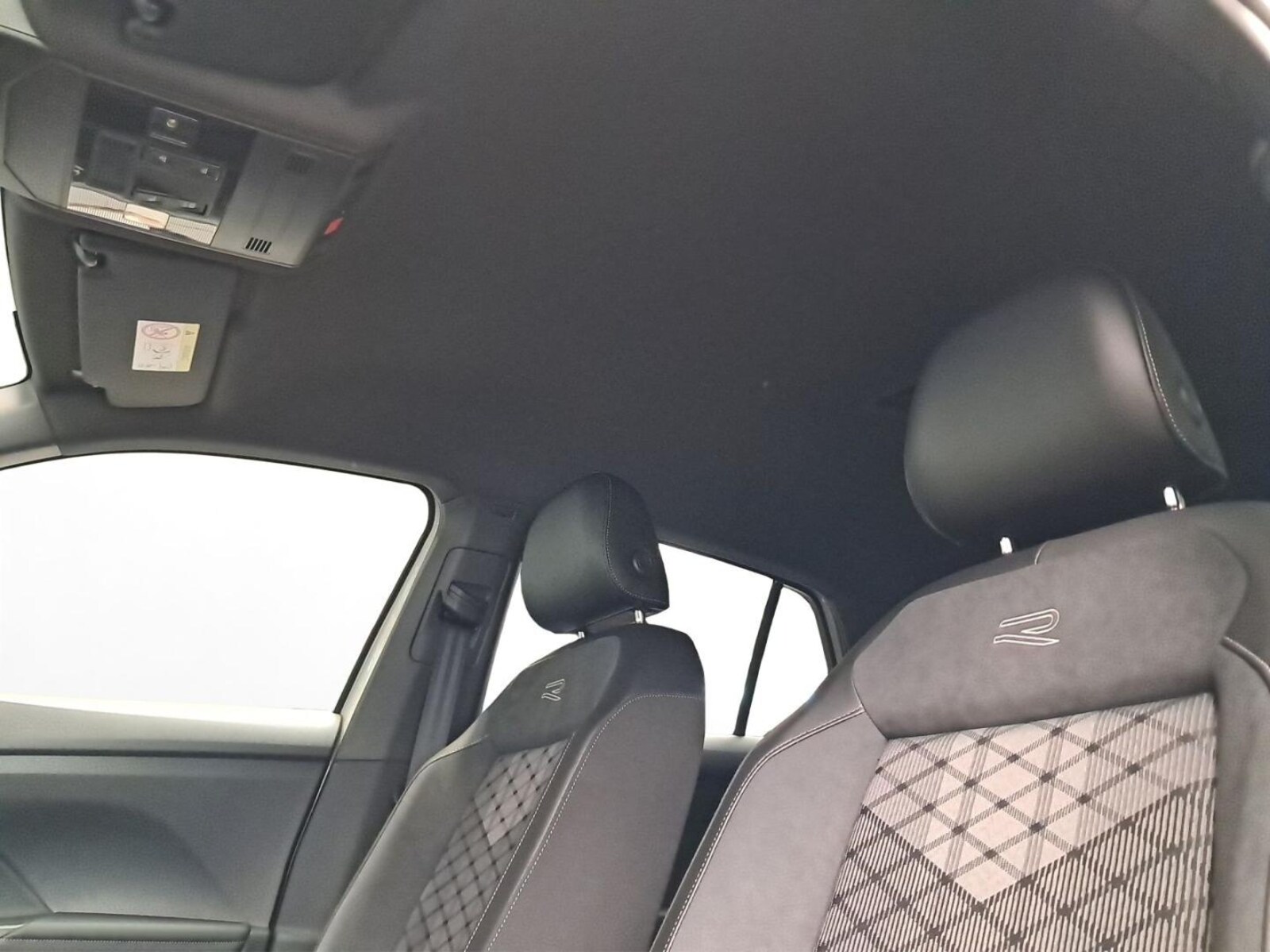 Volkswagen T-Cross – Bild 9