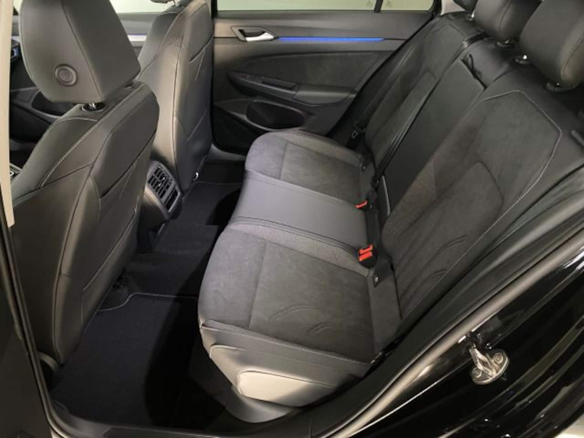 Volkswagen Golf Variant Style