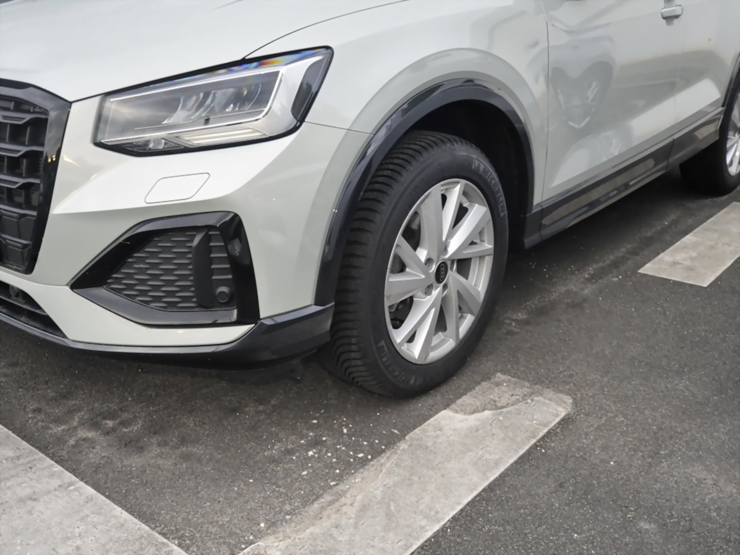 Bild über Audi Q2 advanced 35 TFSI S tronic - für weitere Informationen kontaktieren Sie den Audi Partner
