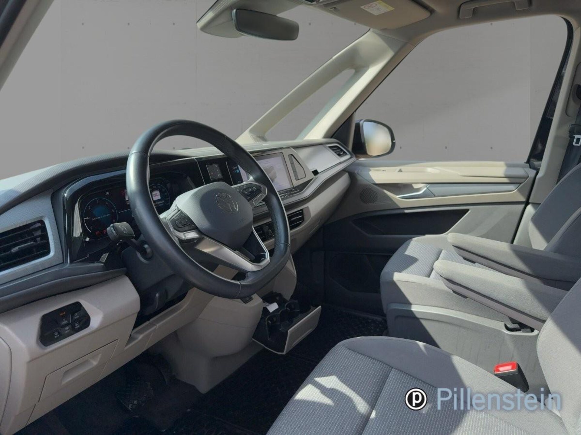 Volkswagen Multivan Langversion Basis-Modell