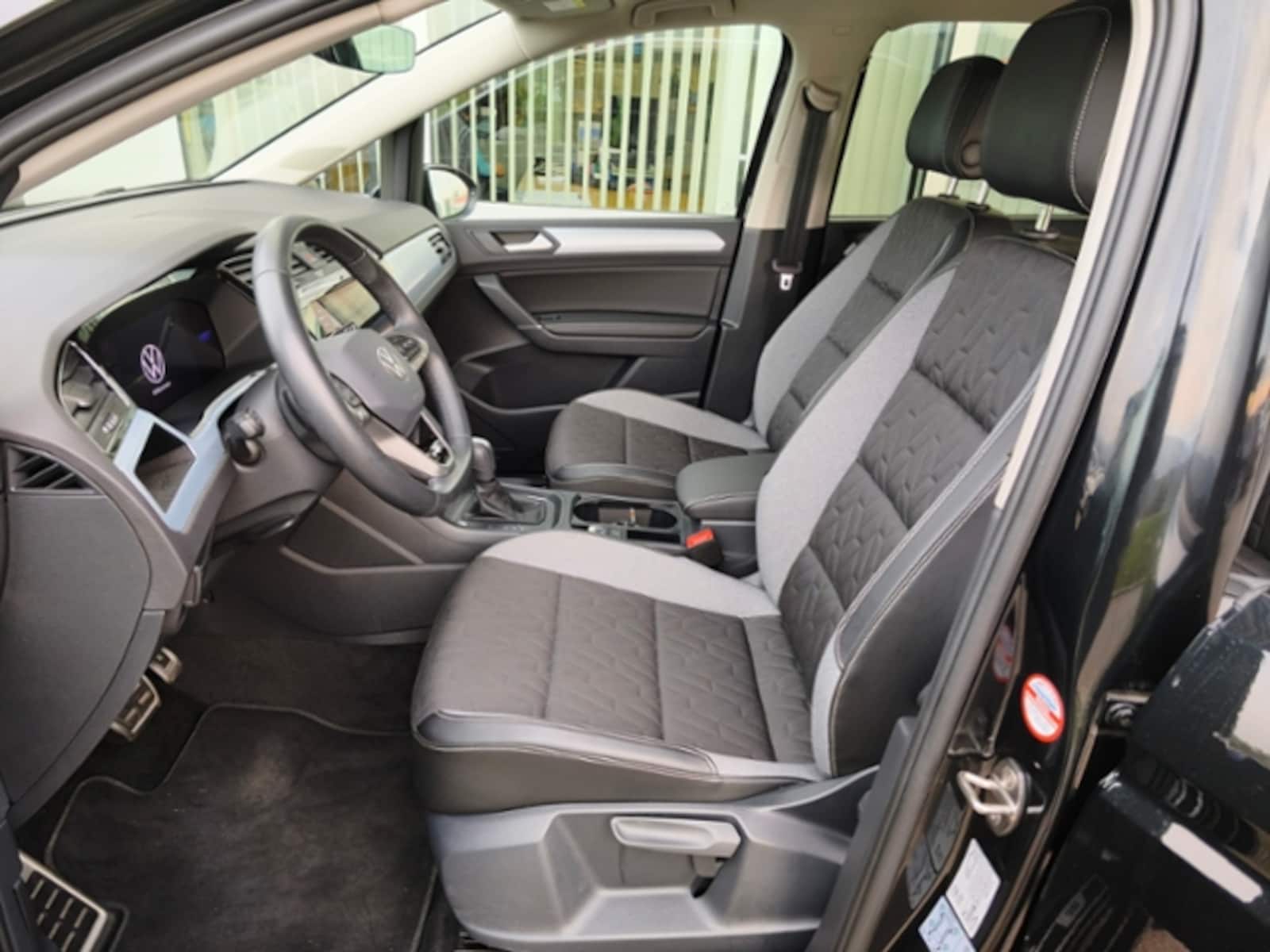 Volkswagen Touran – Bild 12