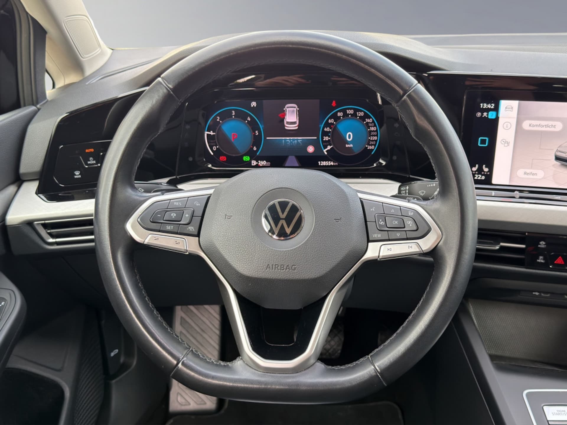 Volkswagen Golf Variant Life