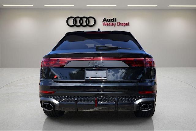 2026 Audi RS Q8 SUV performance