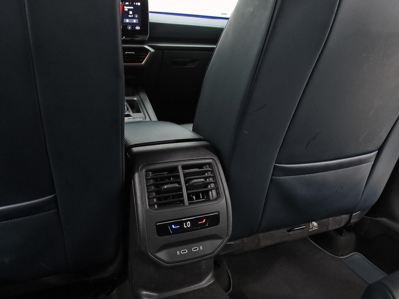 CUPRA Leon Sportstourer 2.0 TSI DSG 221 kW (300 CV) — photo 36