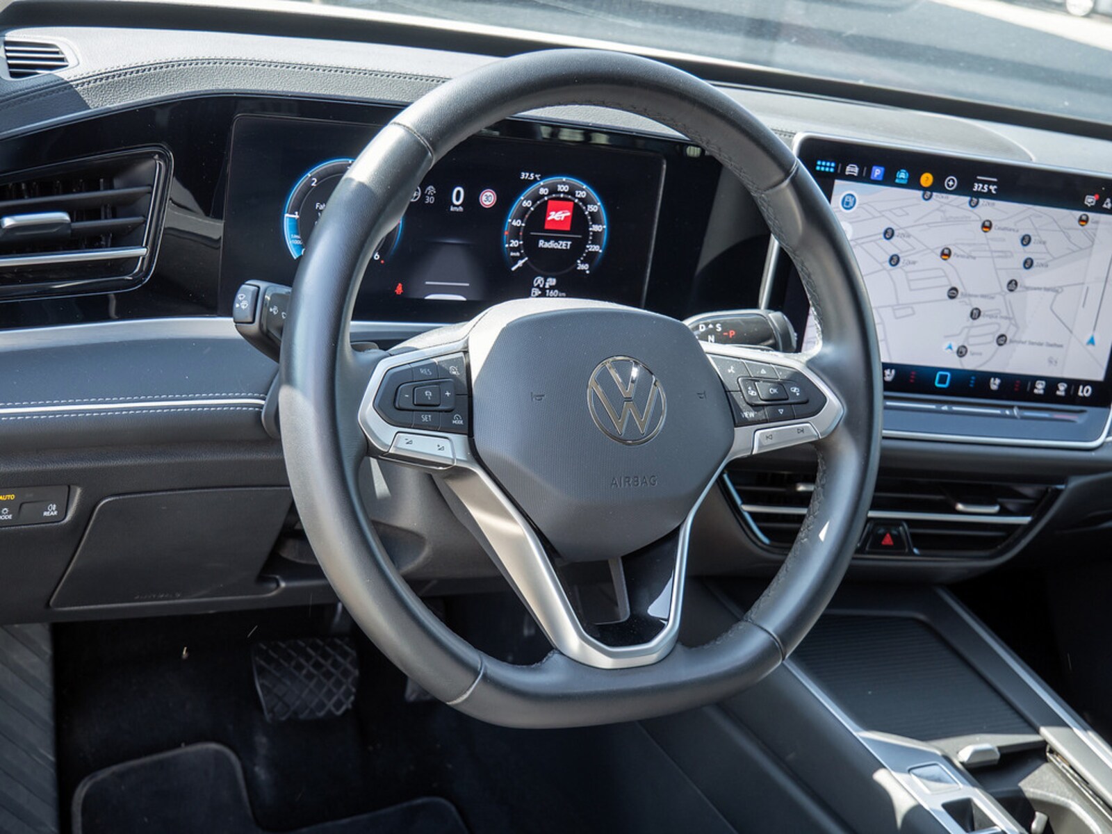 Volkswagen Passat – Bild 9