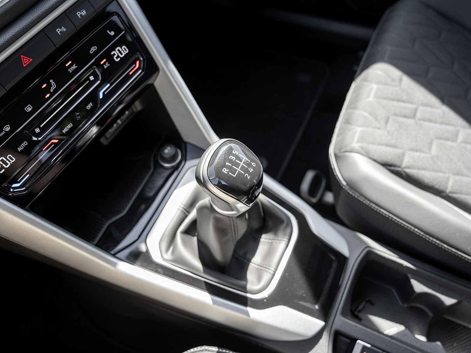 Volkswagen T-Roc – Bild 9