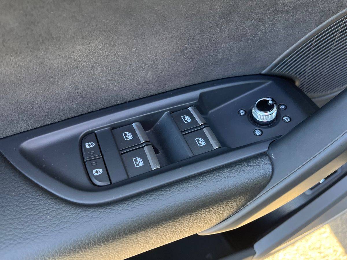 Image about Audi Q5 Sportback TFSI e S line 55 TFSI e quattro 270 kW (367 ch) S tronic