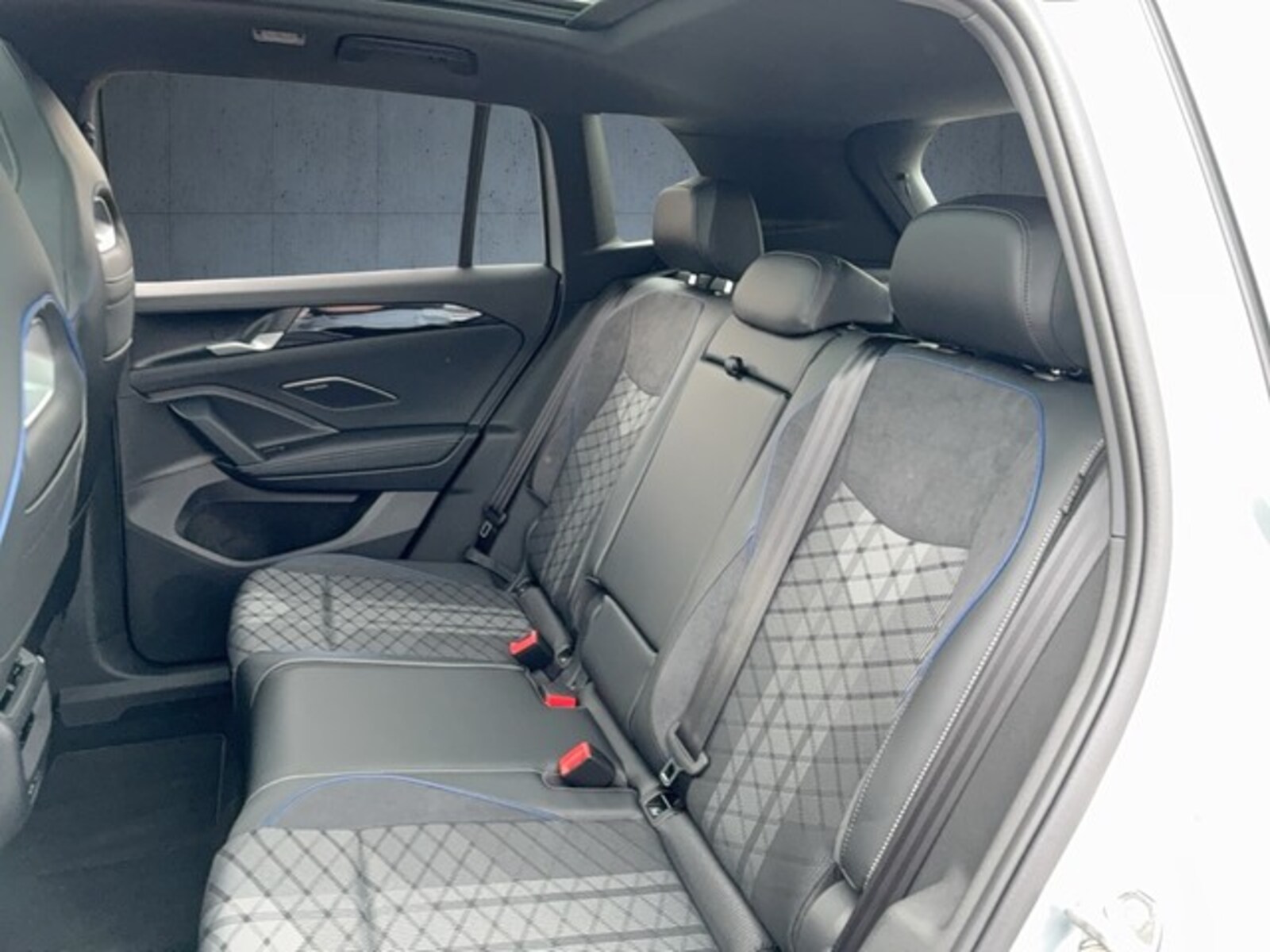 Volkswagen Tiguan – Bild 11