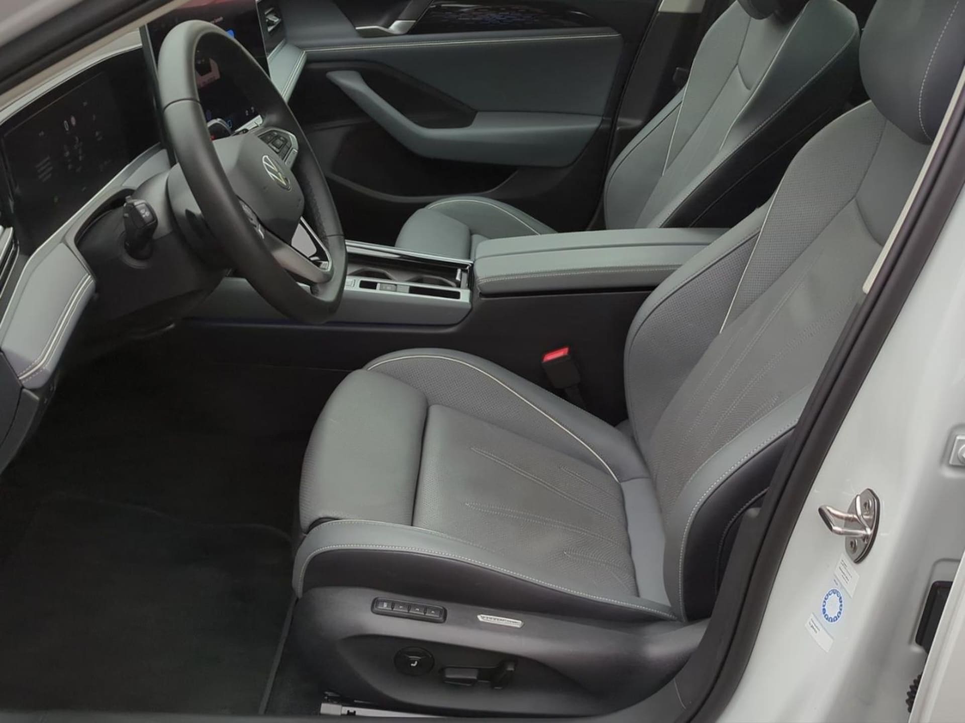 Volkswagen Passat Elegance