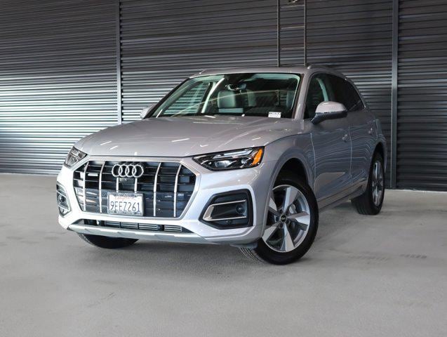 2023 Audi Q5 Premium Plus's photo