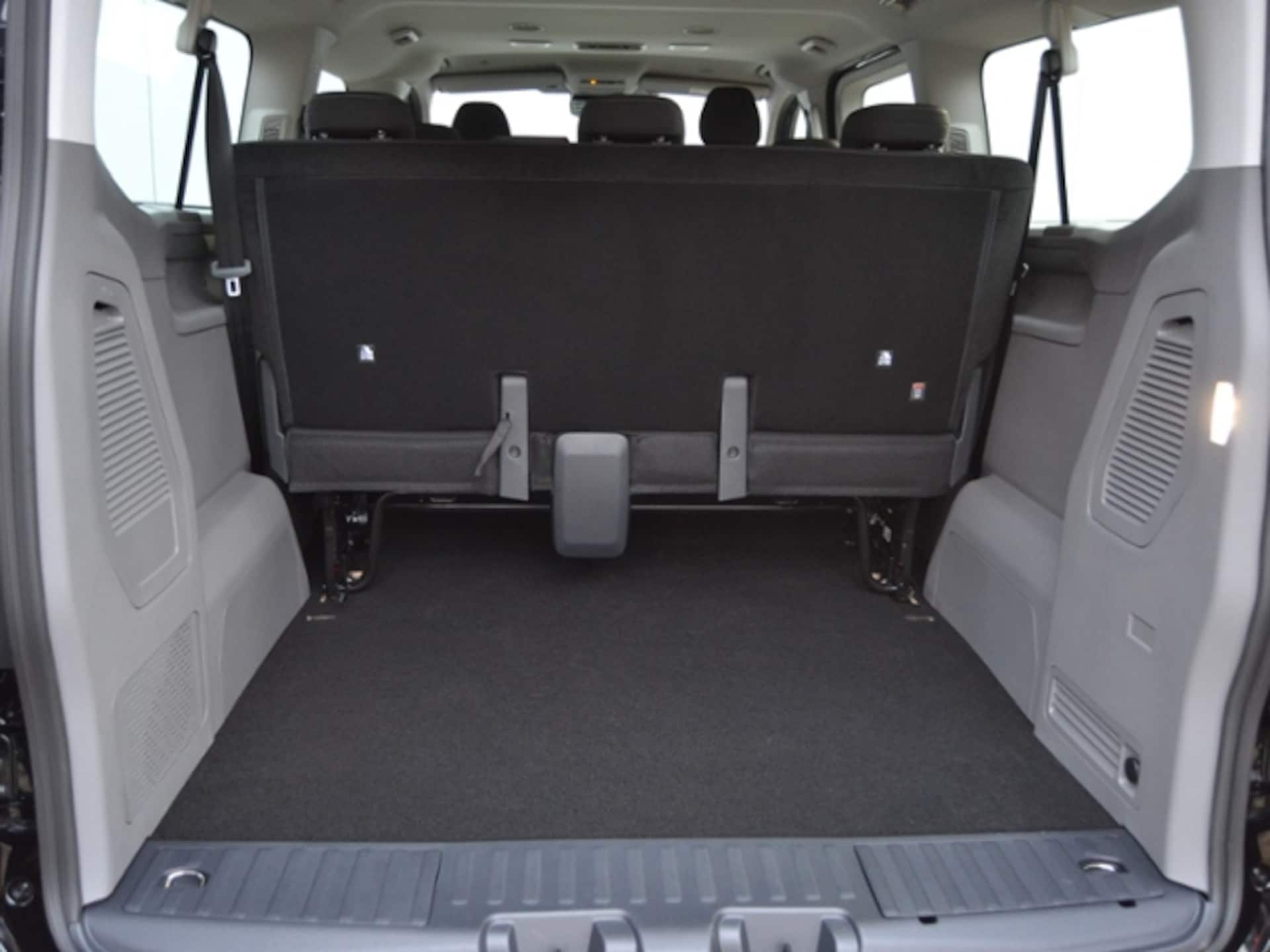 Volkswagen Caravelle langer Radstand Life