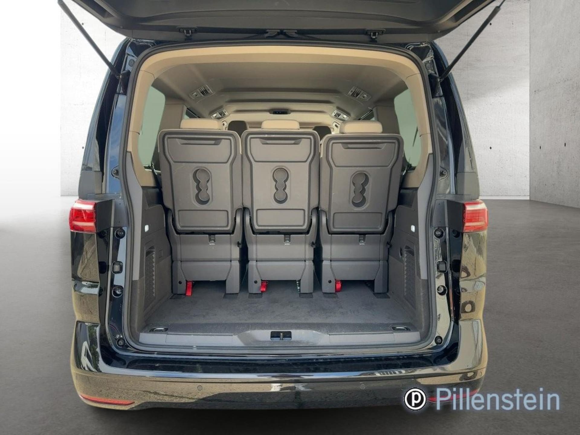 Volkswagen Multivan Langversion Basis-Modell