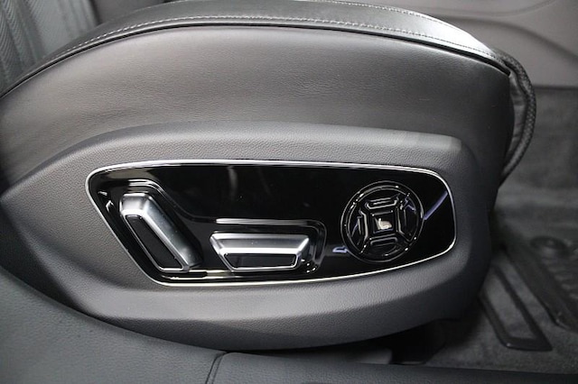 2026 Audi A8 Base - Photo 38