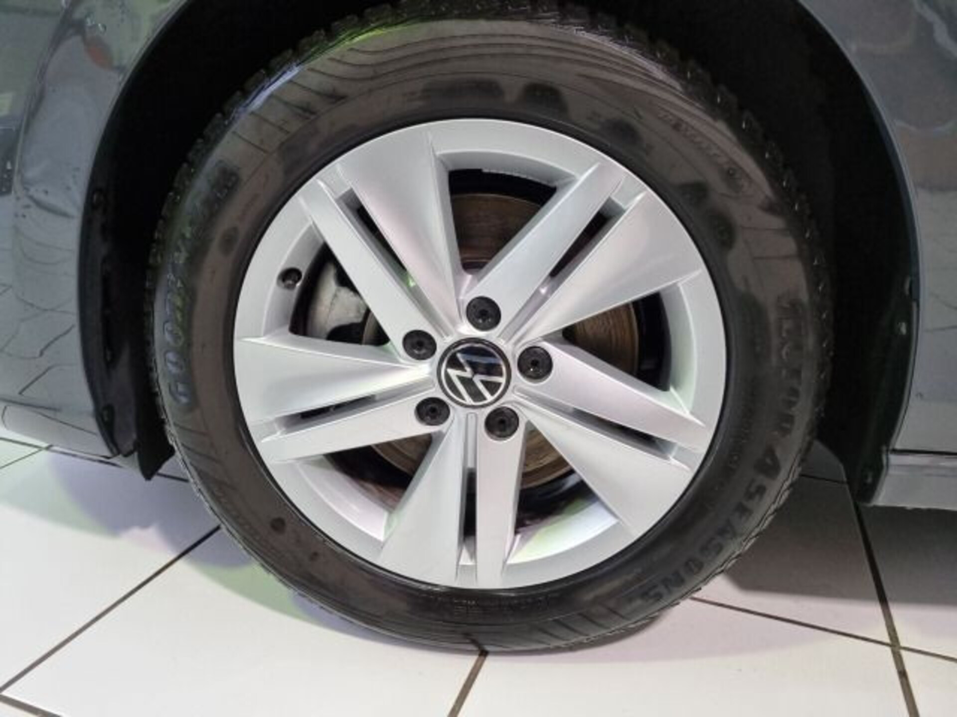 Volkswagen Golf Variant Life