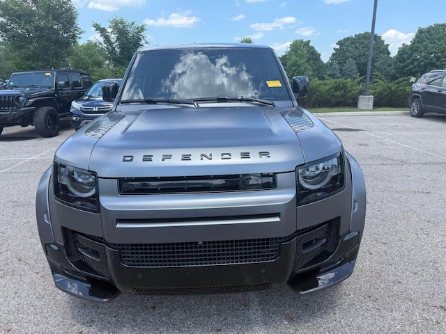 2025 Land Rover Defender