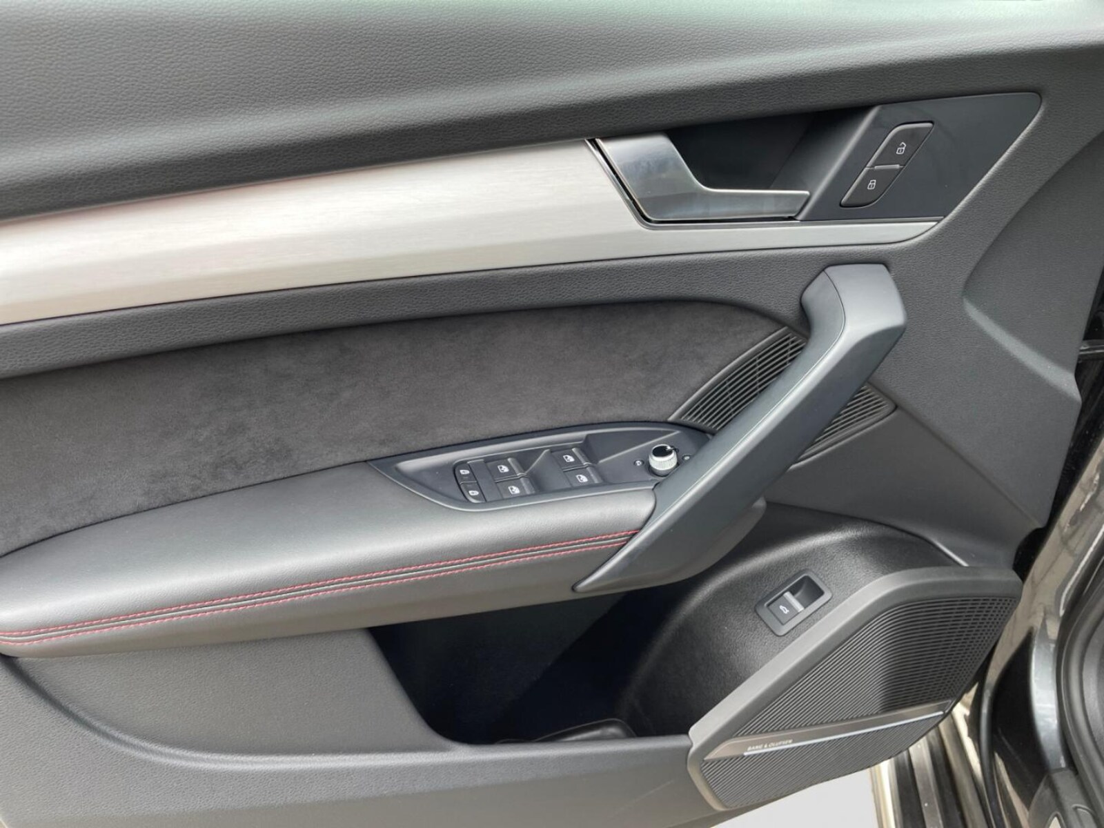 Audi SQ5 – Bild 13