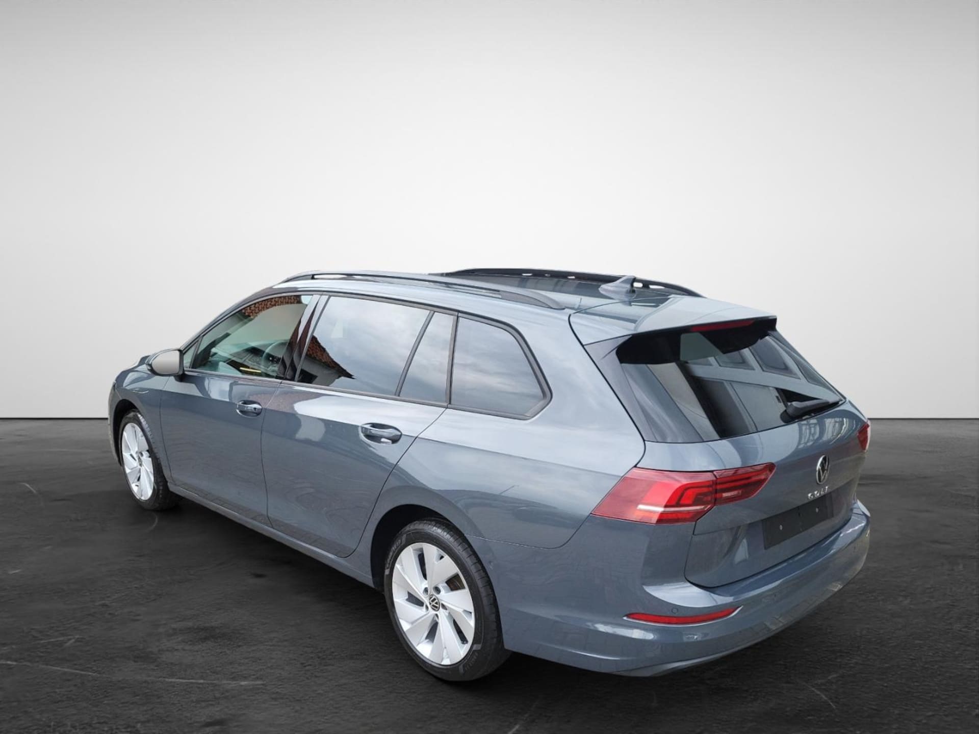 Volkswagen Golf Variant Life