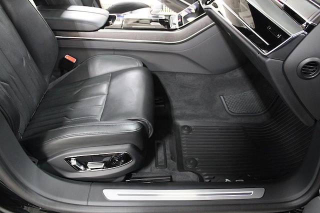 2026 Audi A8 Base - Photo 37