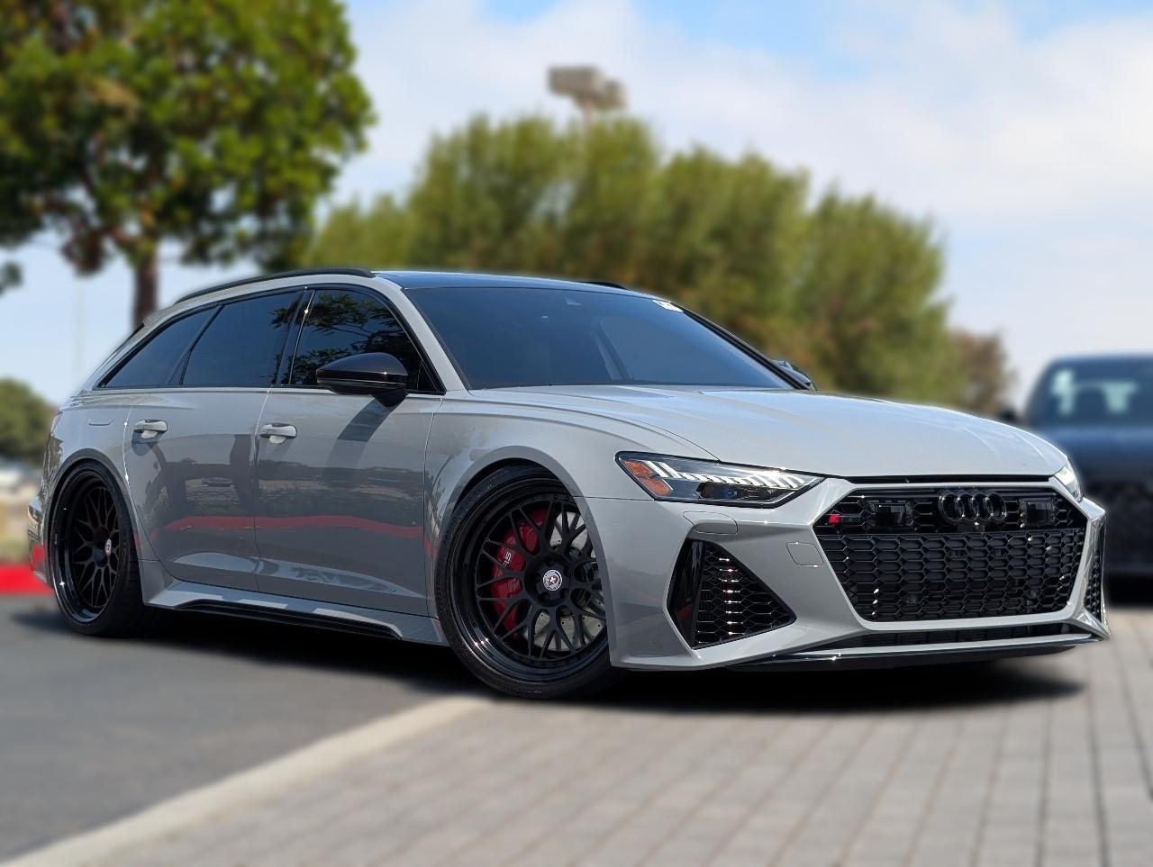 2025 Audi RS 6 Avant Performance's photo