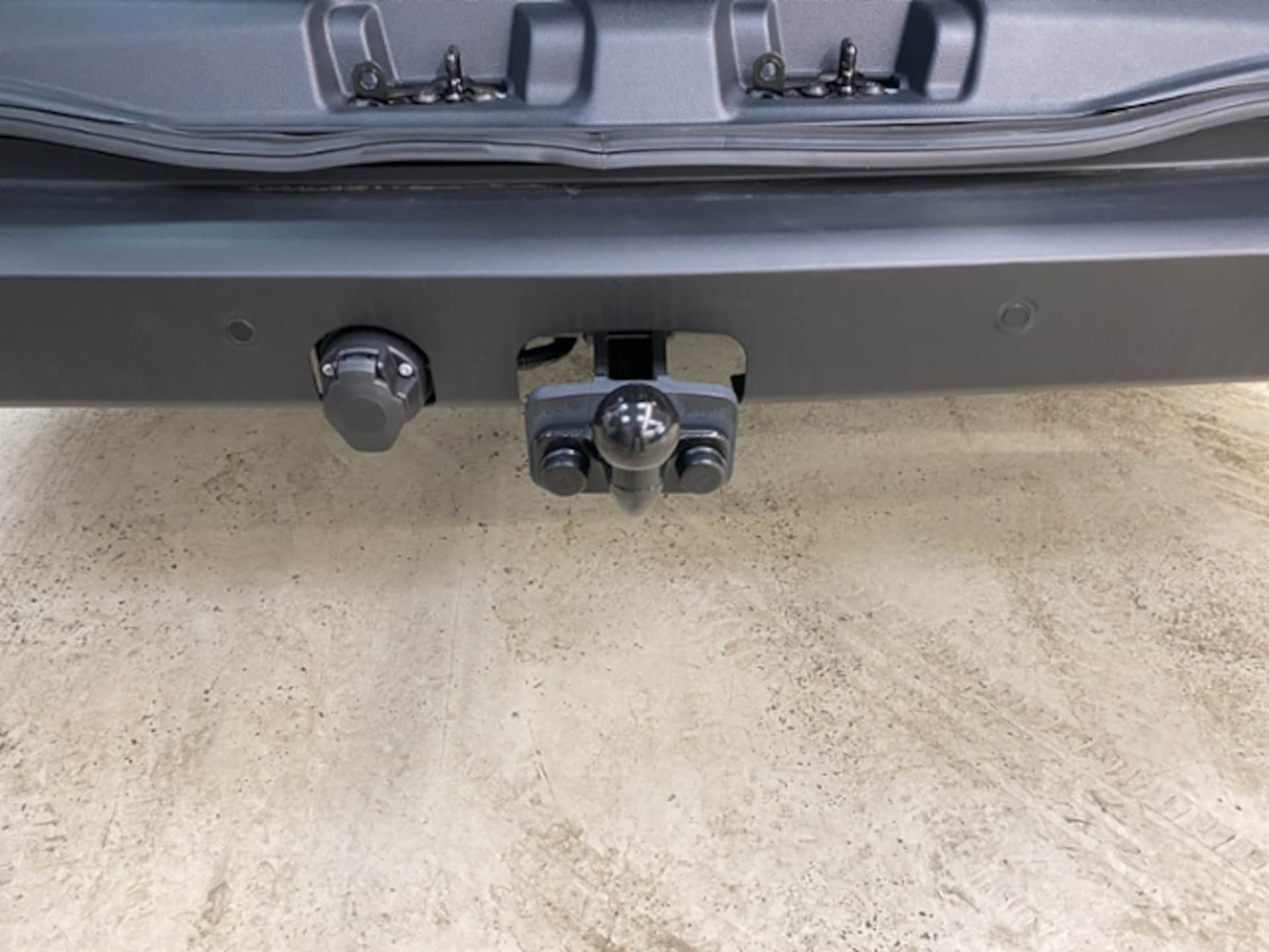 Volkswagen Transporter Kombi langer Radstand