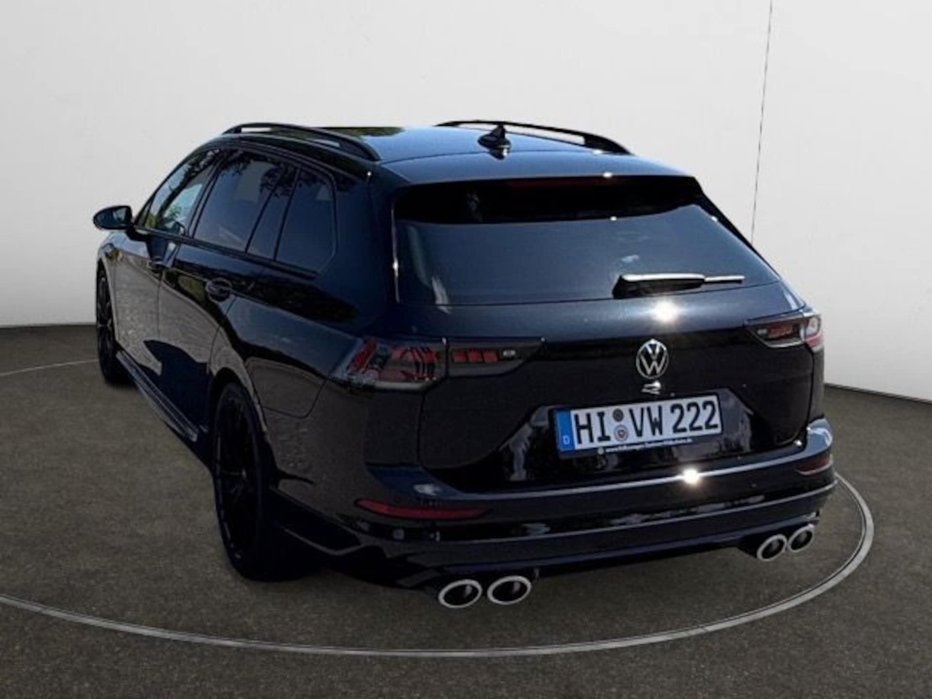 Volkswagen Golf Variant R