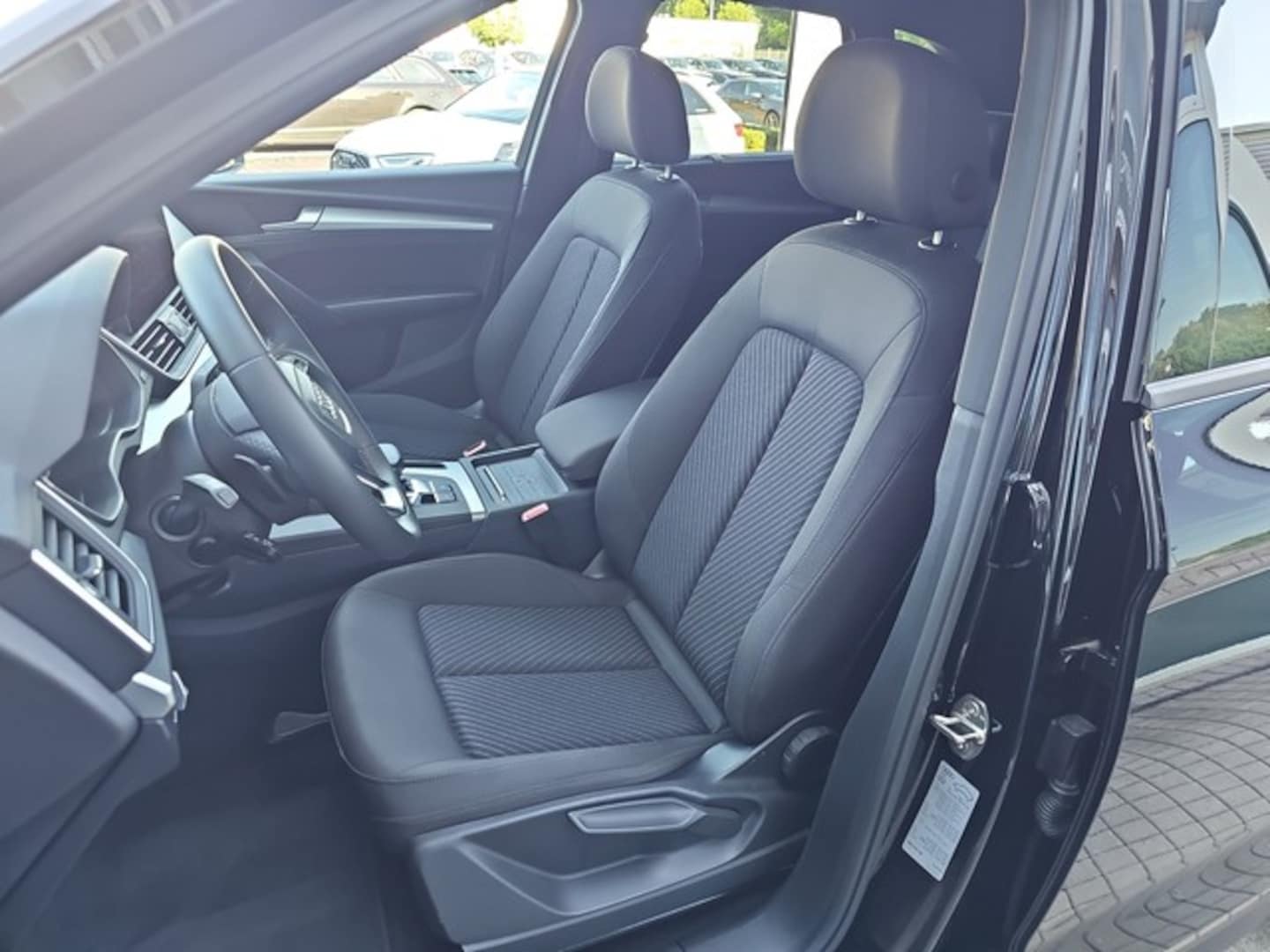 Bild über Audi Q5 40 TFSI quattro 150 kW S tronic - für weitere Informationen kontaktieren Sie den Audi Partner