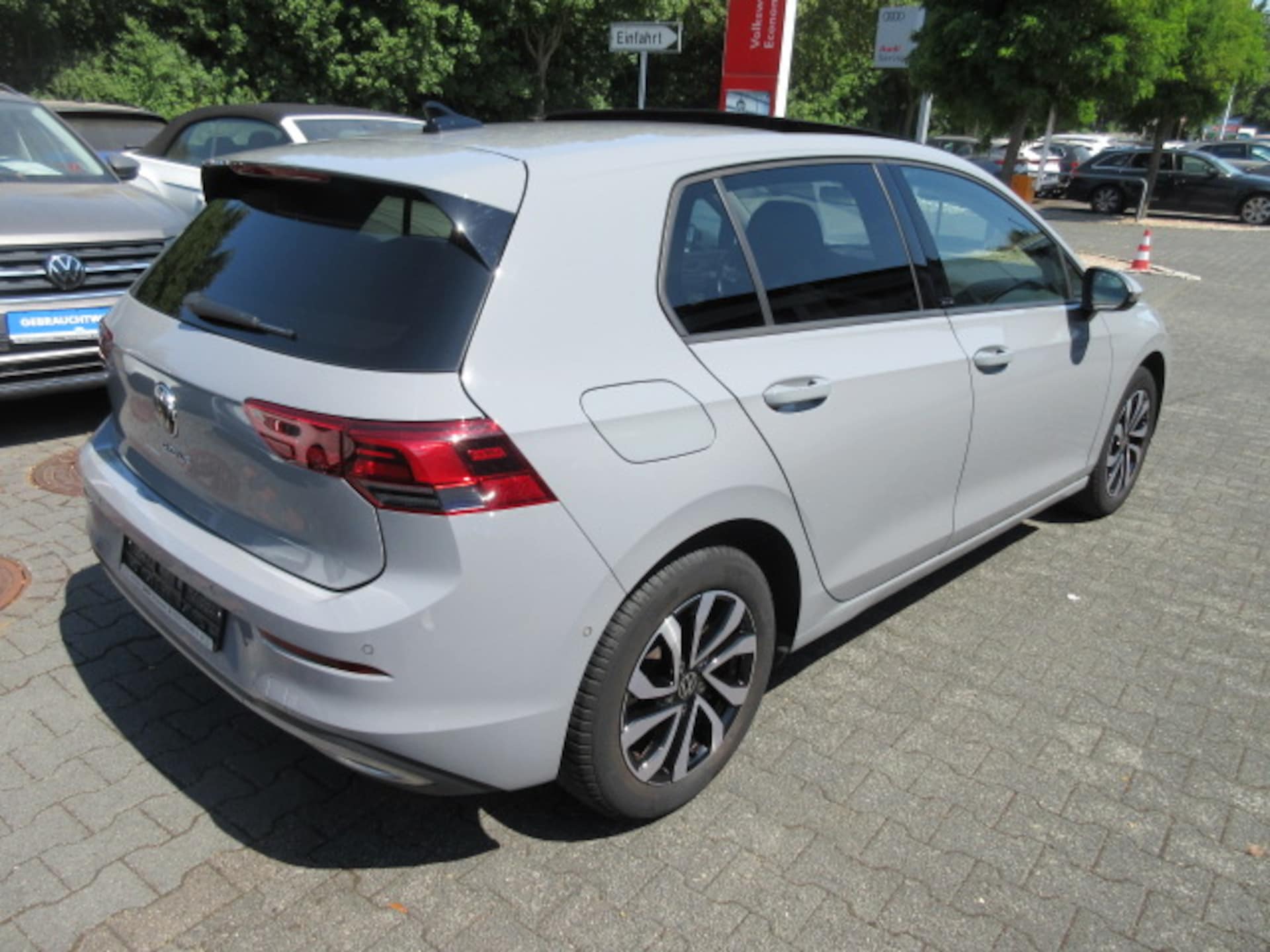 Volkswagen Golf Active