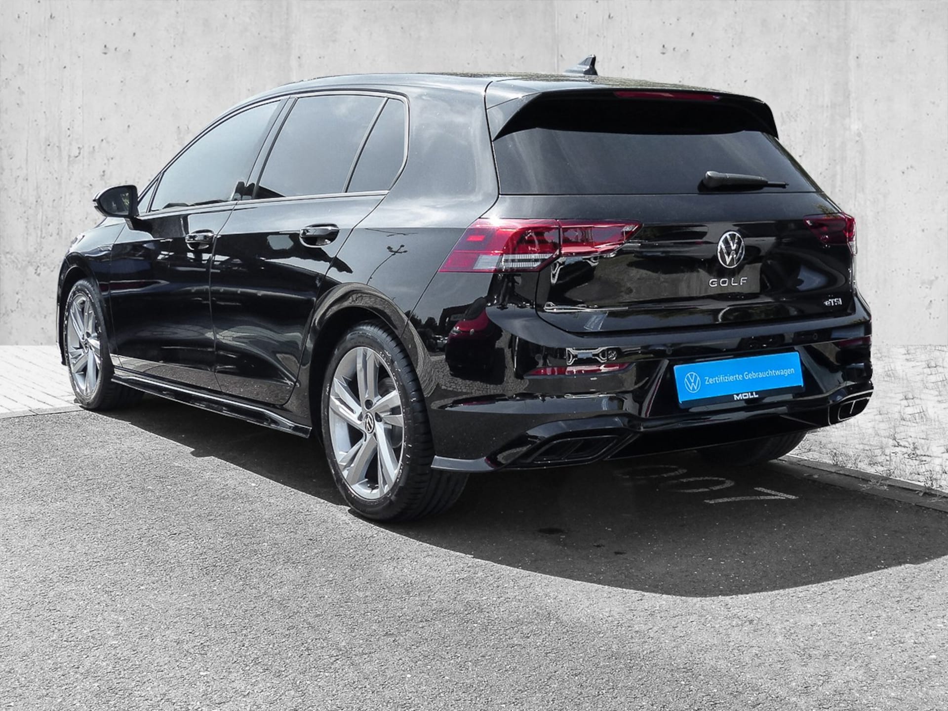 Volkswagen Golf R-Line