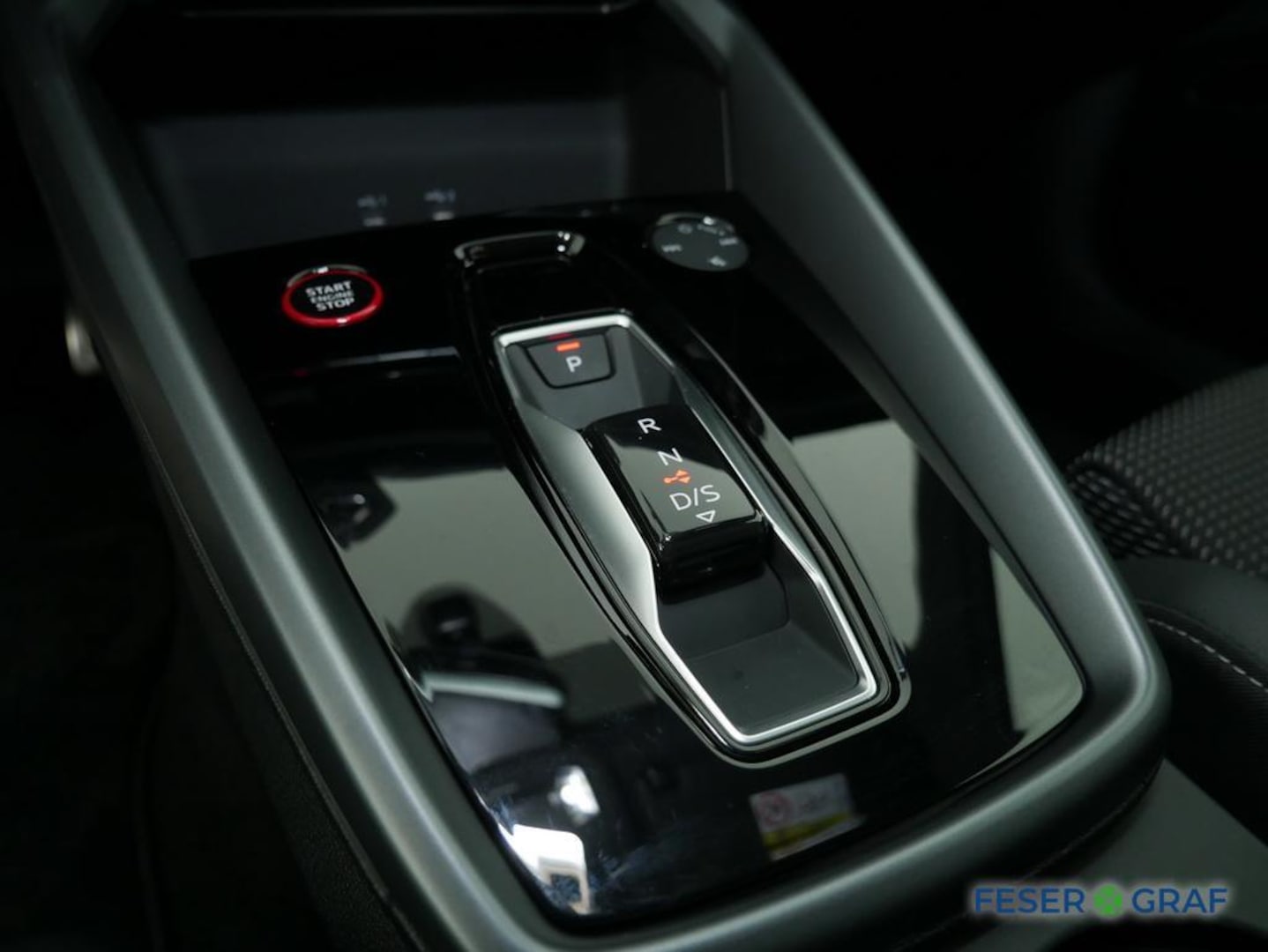 Bild über Audi S3 Sportback TFSI quattro S tronic - für weitere Informationen kontaktieren Sie den Audi Partner