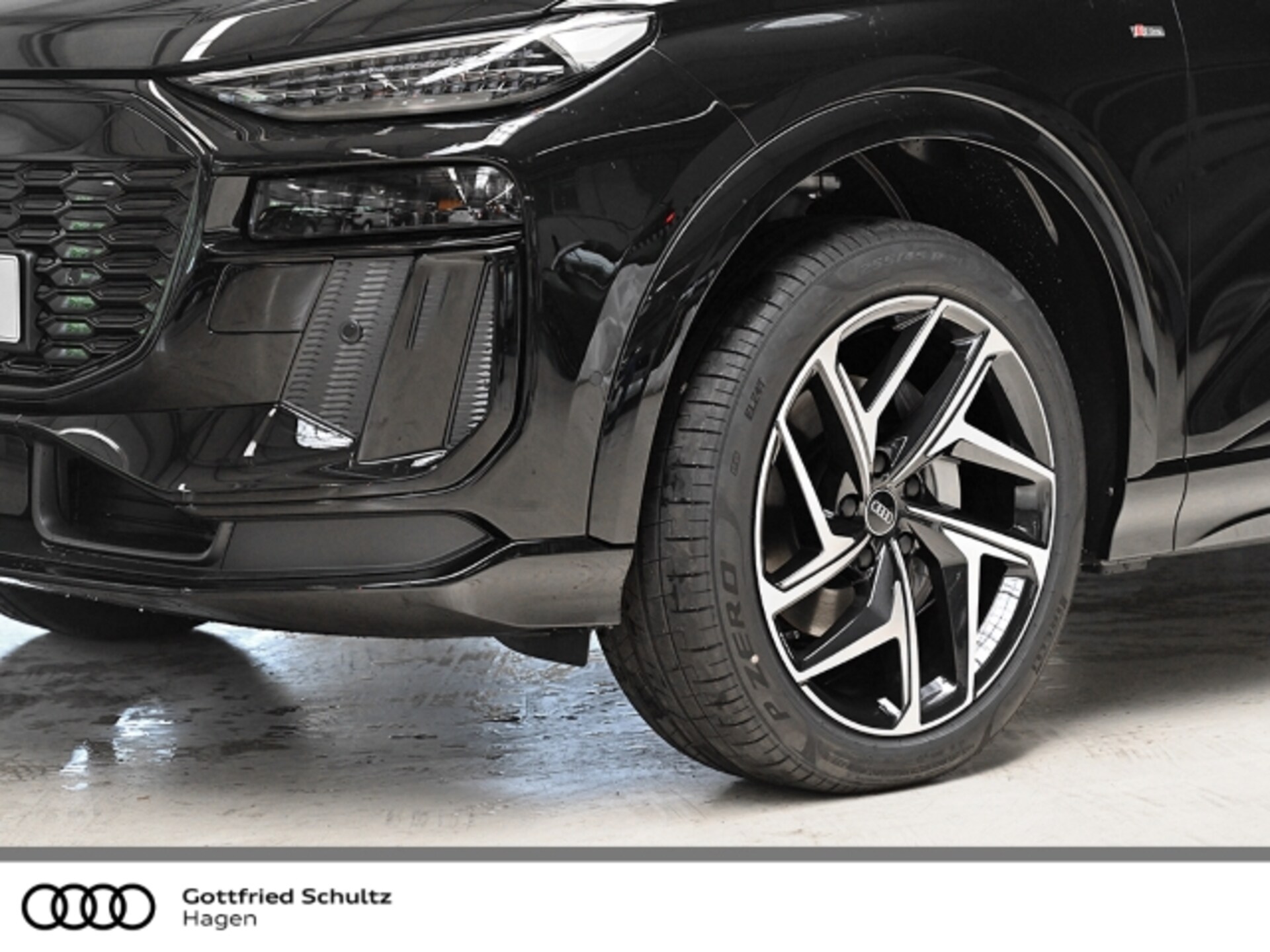 Audi Q6 SUV e-tron