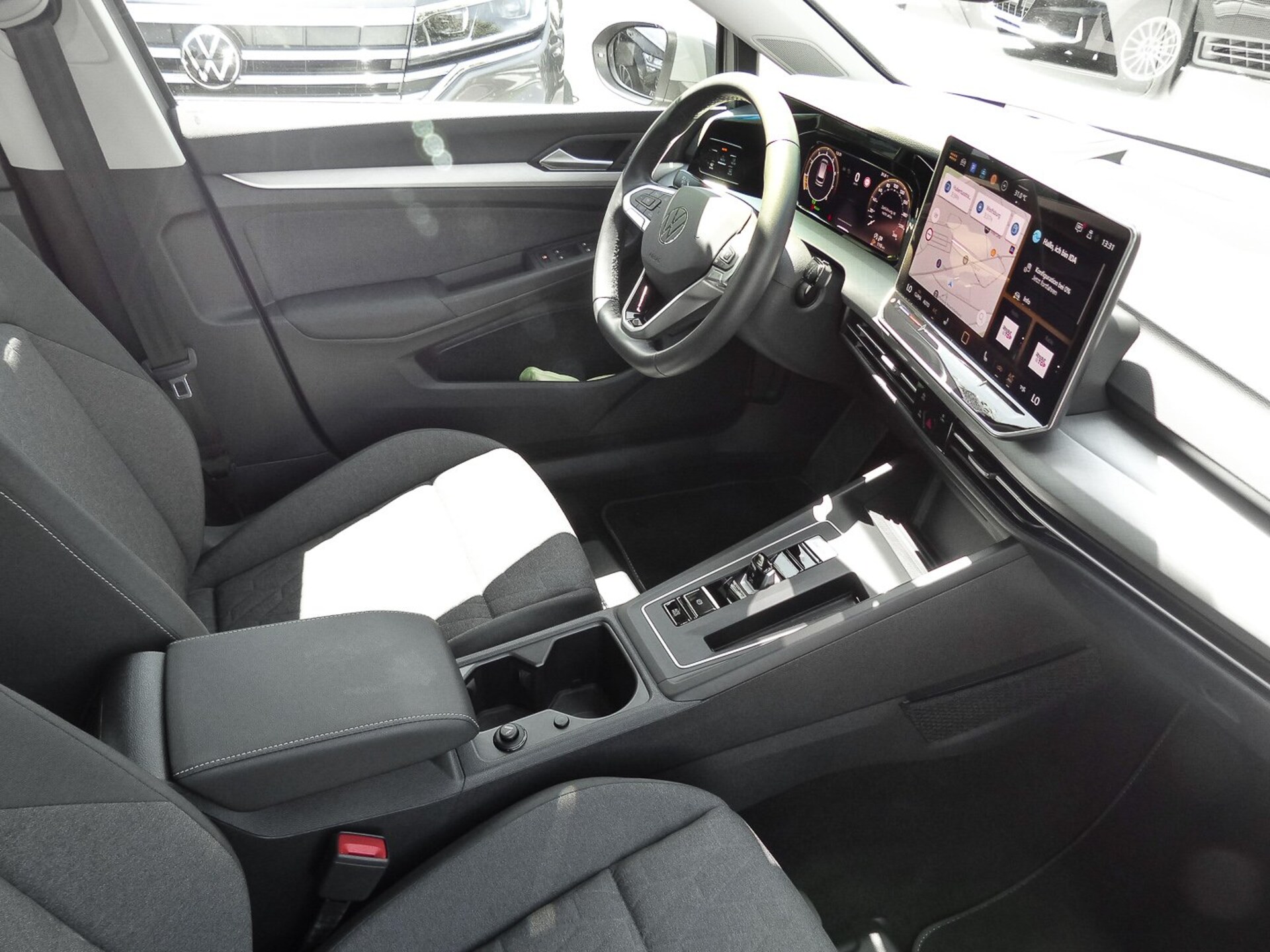 Volkswagen Golf Variant Life