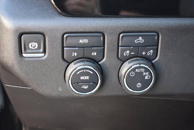2025 Chevrolet Silverado 1500 LT - Photo 15