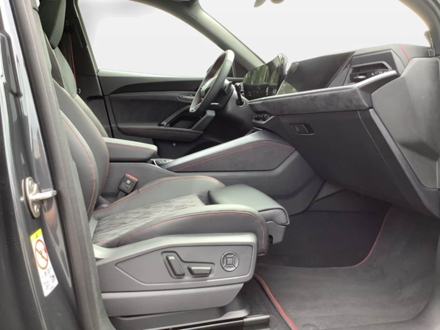 Bild über Audi Q5 SUV TFSI quattro 150 kW S tronic - für weitere Informationen kontaktieren Sie den Audi Partner
