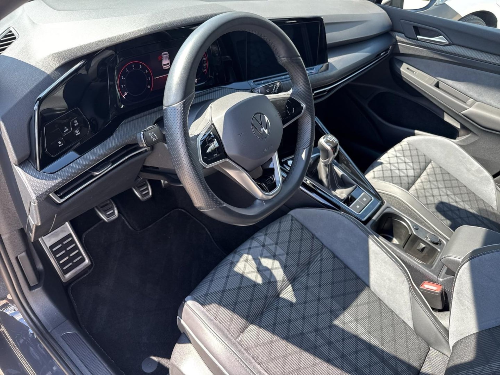Volkswagen Golf R-Line