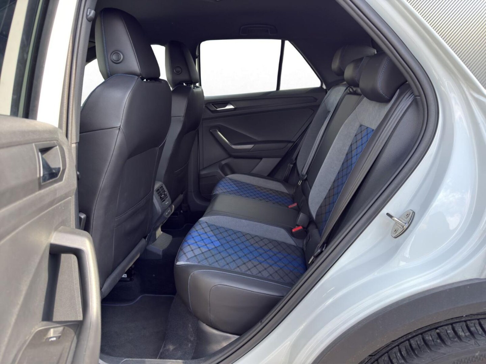 Volkswagen T-Roc – Bild 13