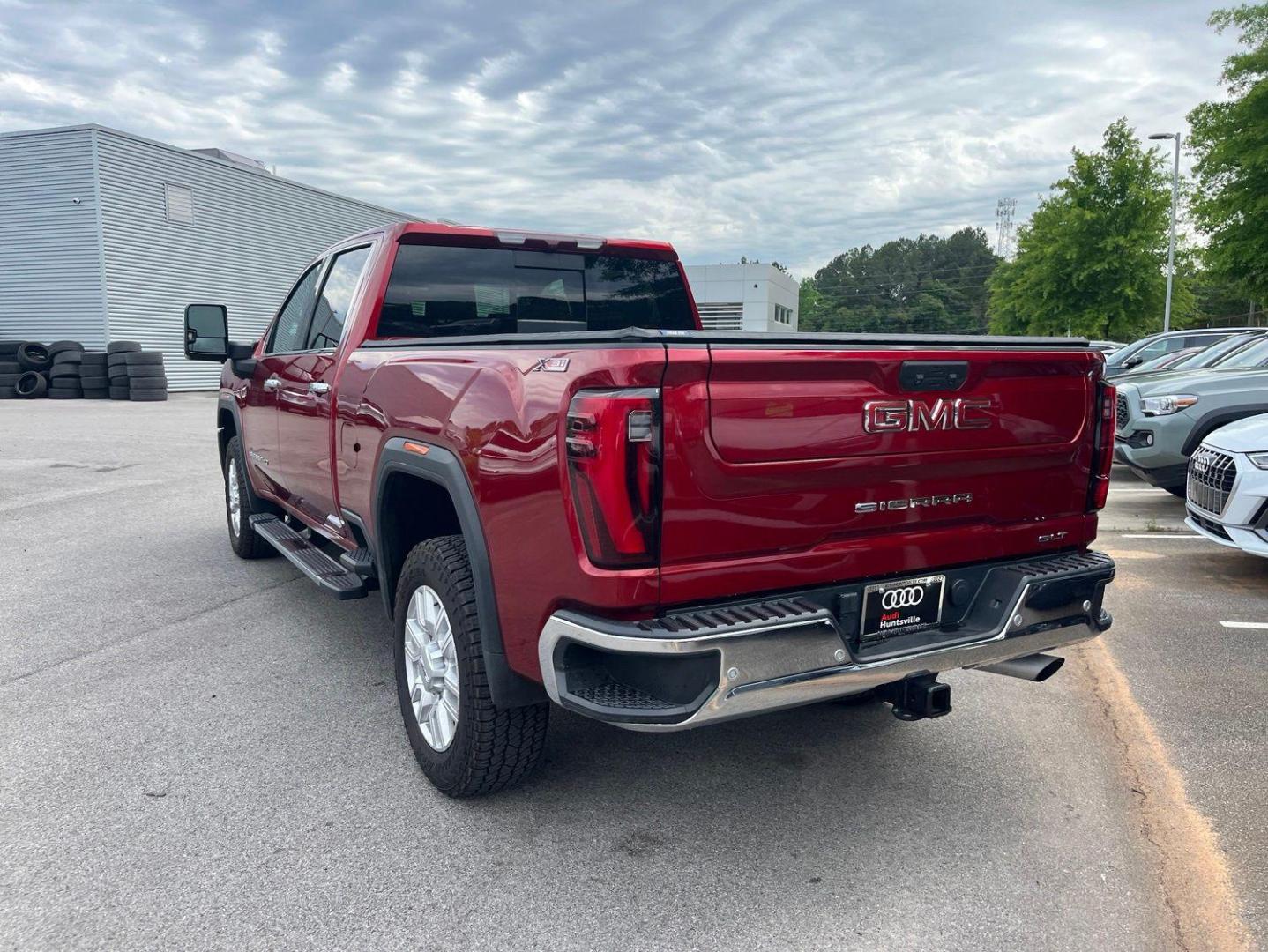 2024 GMC Sierra 2500HD SLT - Photo 8
