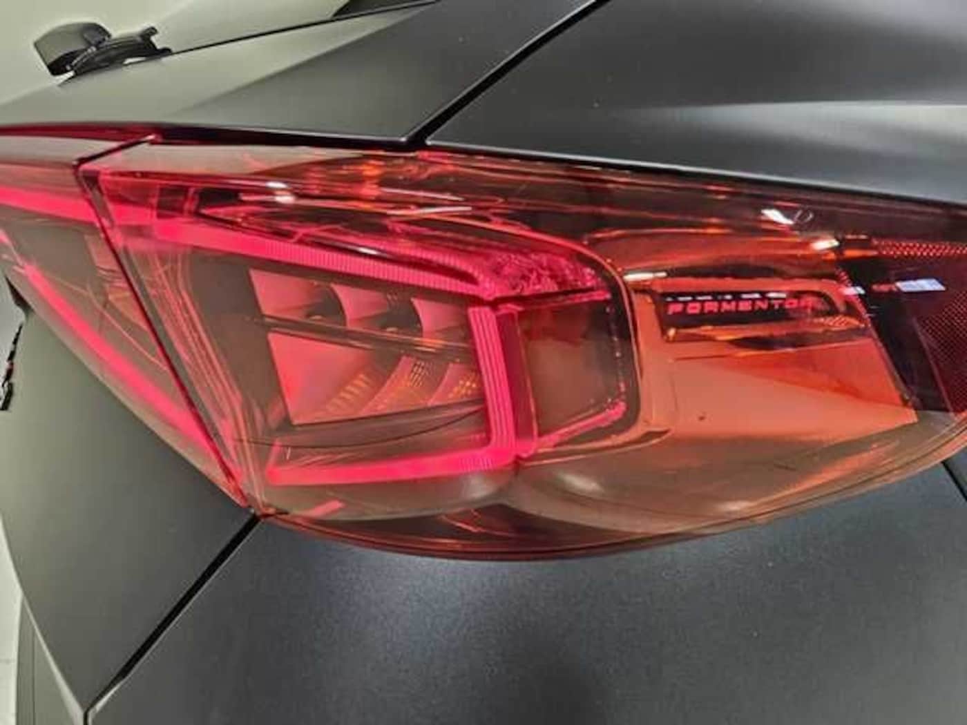 CUPRA Formentor 1.4 e-Hybrid VZ DSG 180 kW (245 CV) — photo 17