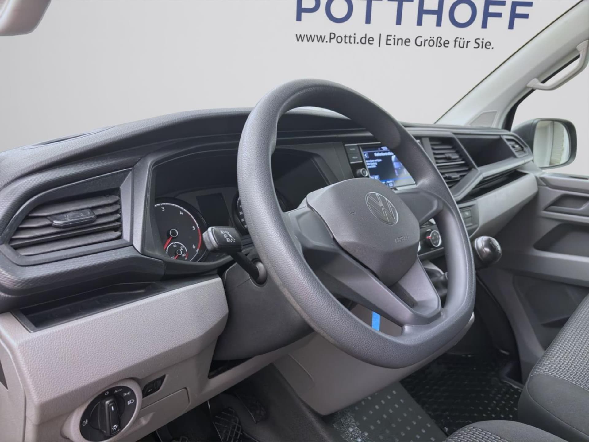 Volkswagen T6.1 Transporter Kombi kurzer Radstand