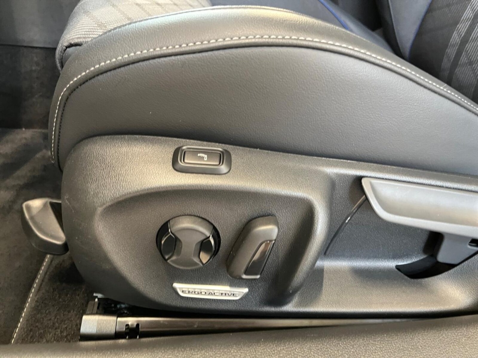 Volkswagen Passat – Bild 20