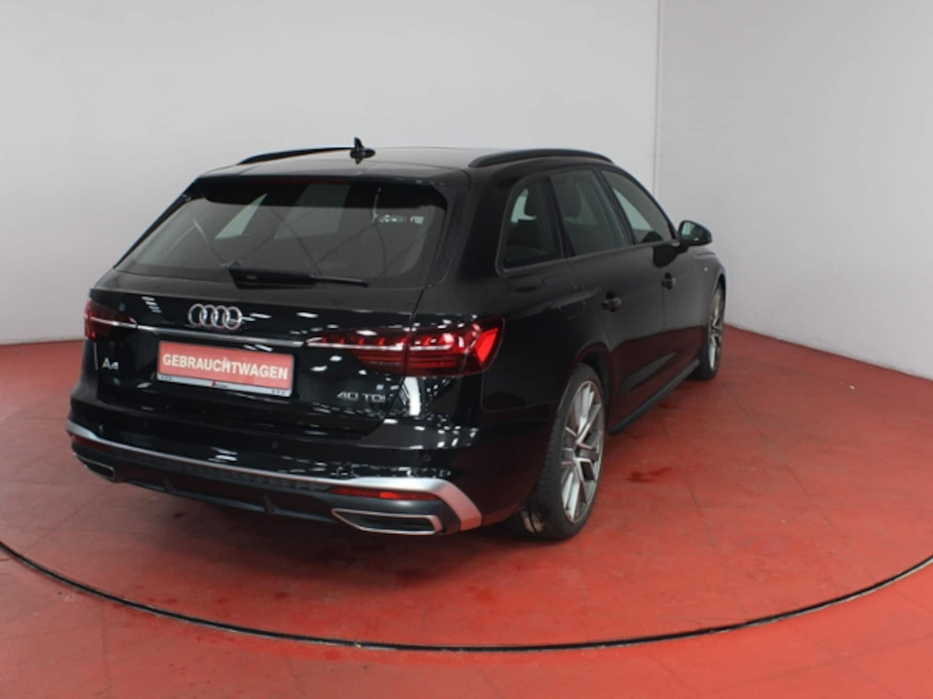 Audi A4 Avant S line