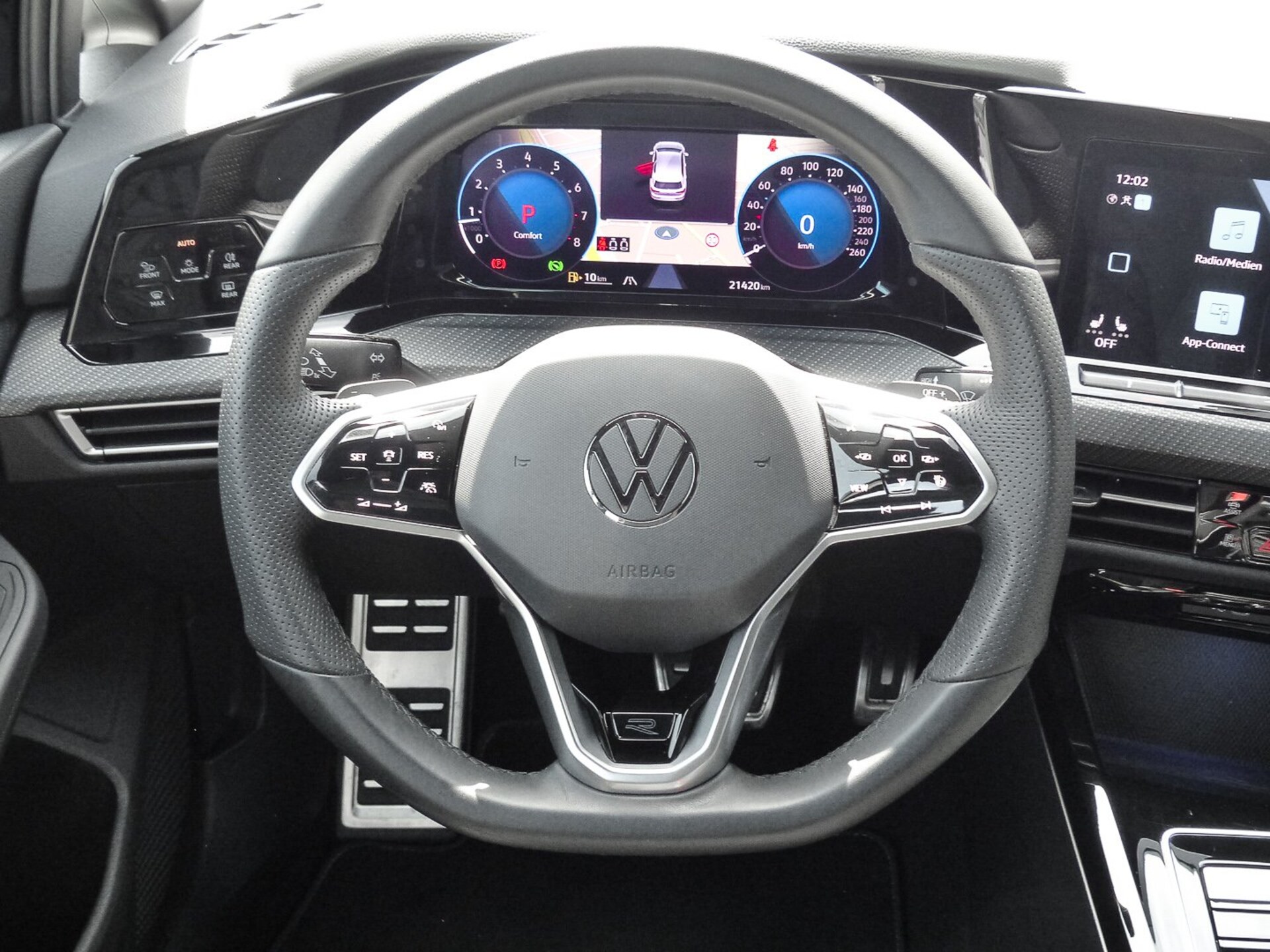 Volkswagen Golf R-Line