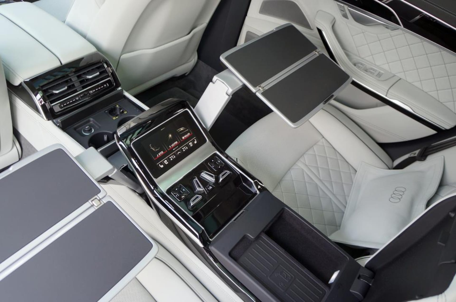 Audi A8 Lang